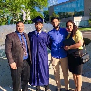 Meet your Posher, Davinder